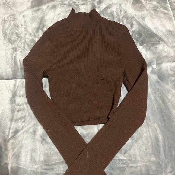 Garage long sleeve crop | extra small | brown - Picture 1 of 1
